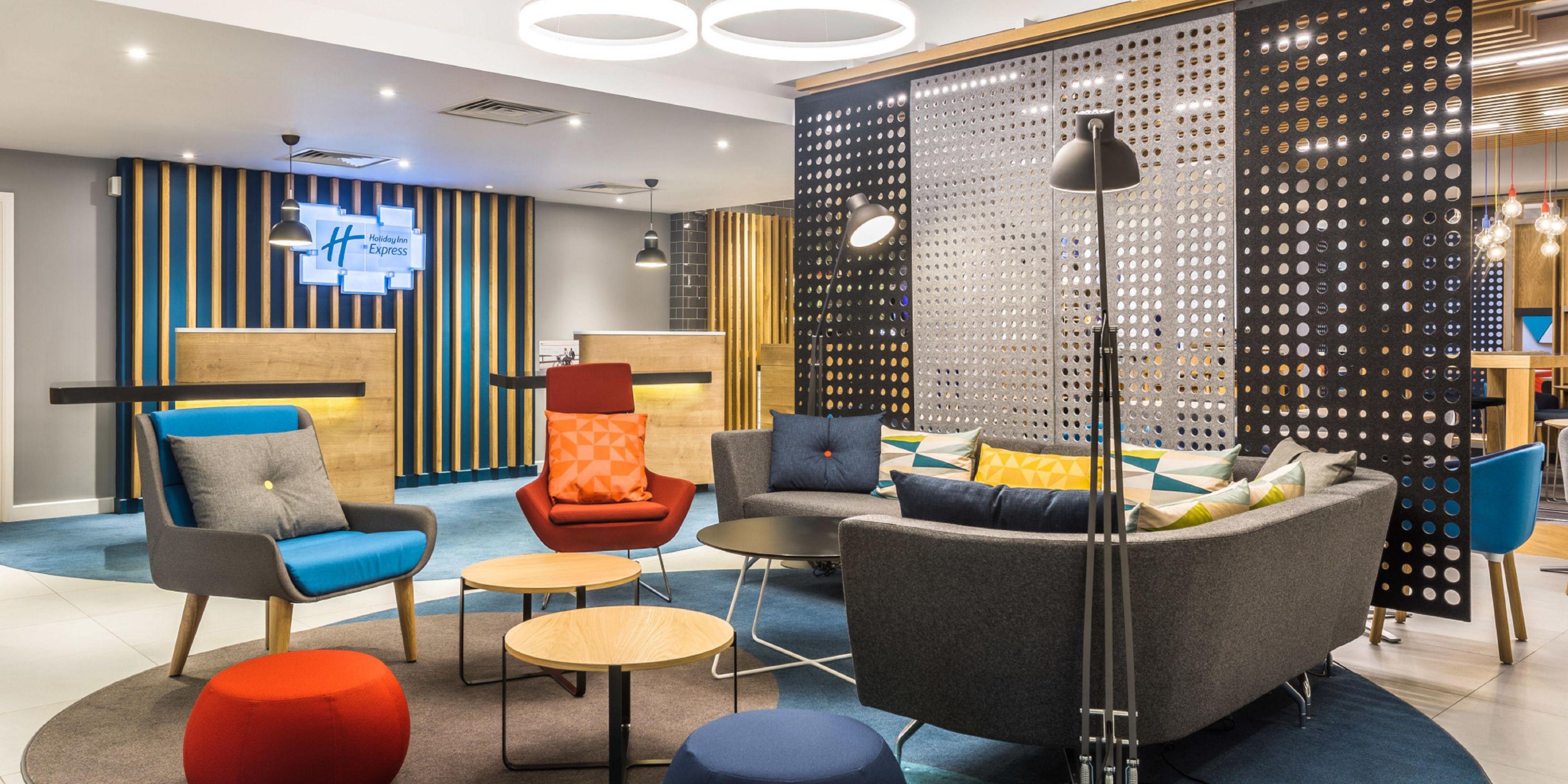 Holiday Inn Express Cambridge West - Cambourne By Ihg Exterior foto
